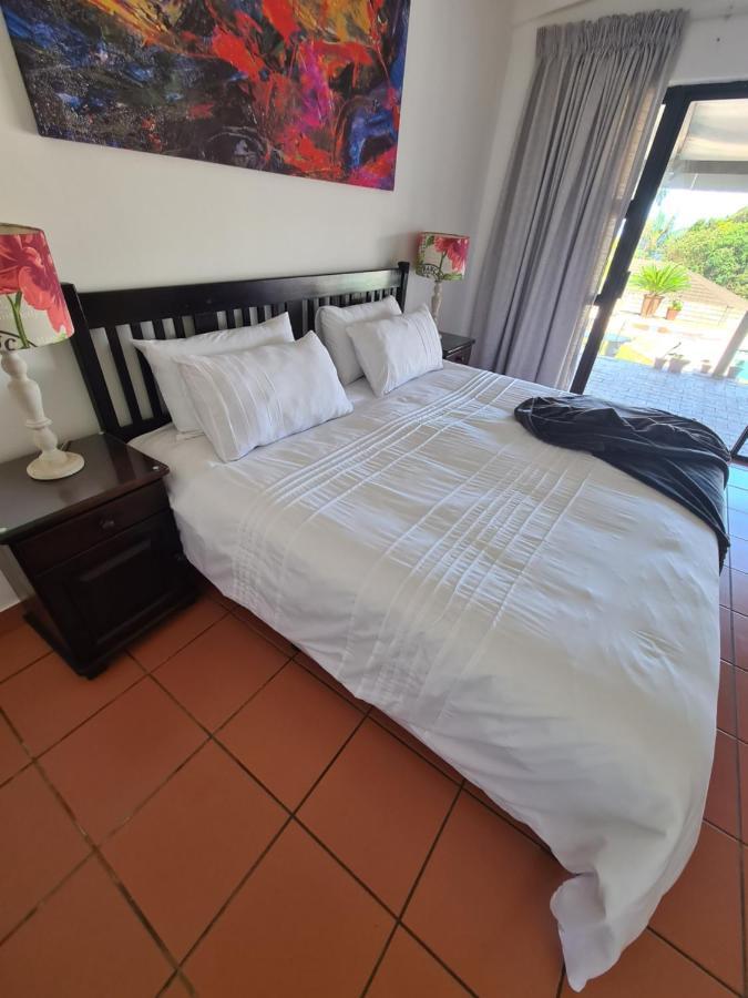 Indaba Manor On 413 Owen Ellis Dr Hotel Port Edward Eksteriør billede